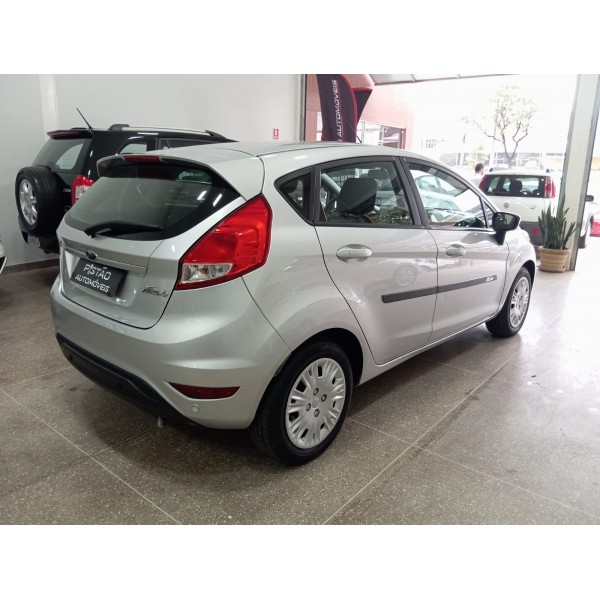 Ford Fiesta SE 1.6 Manual