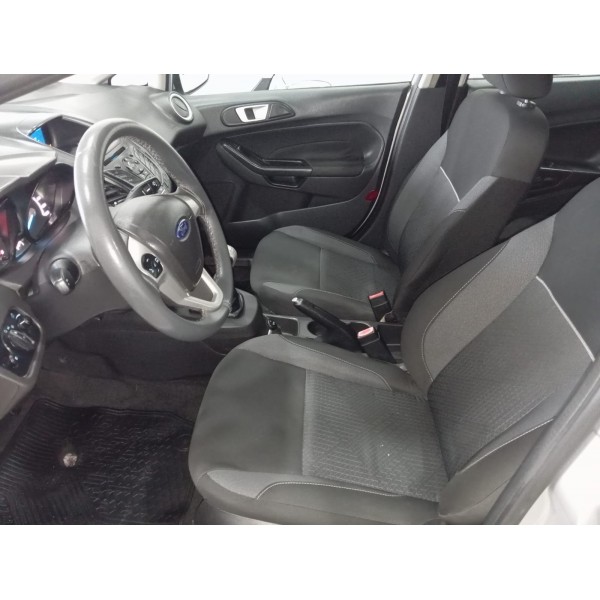 Ford Fiesta SE 1.6 Manual